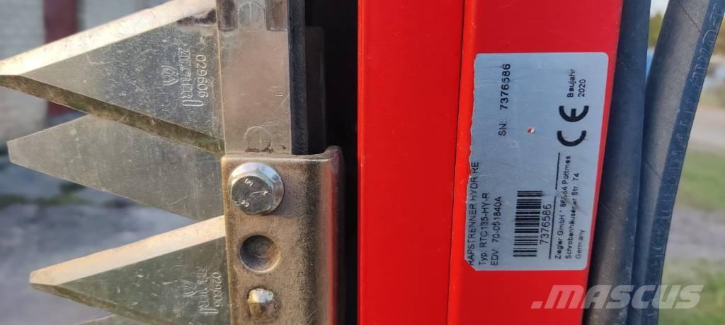 CLAAS Lexion 670 Combine harvesters