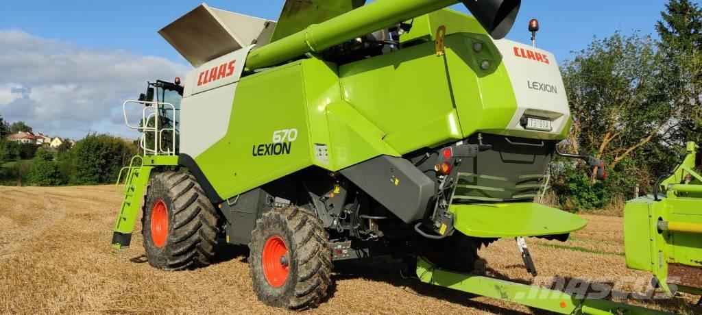 CLAAS Lexion 670 Combine harvesters