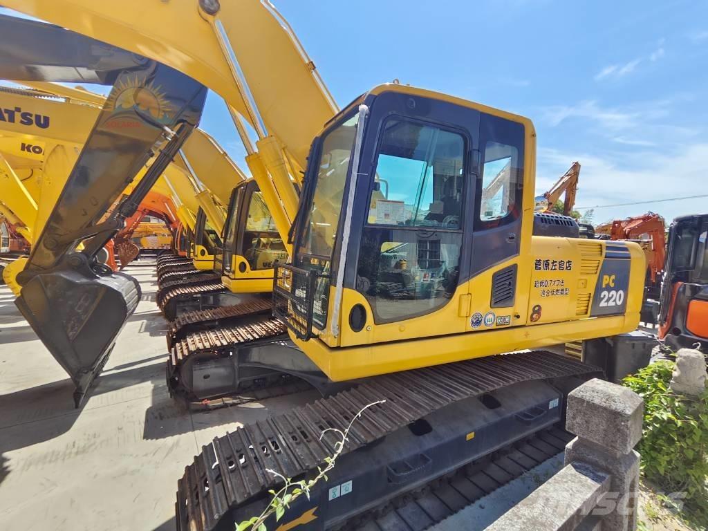 Komatsu PC 220-8 Crawler excavators