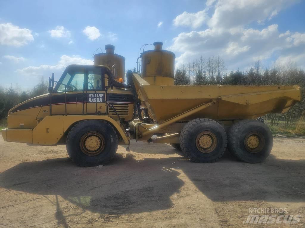 CAT 725 Articulated Haulers