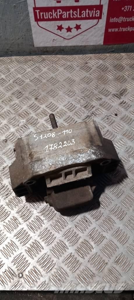 Scania 94 D.     1782203 Engines