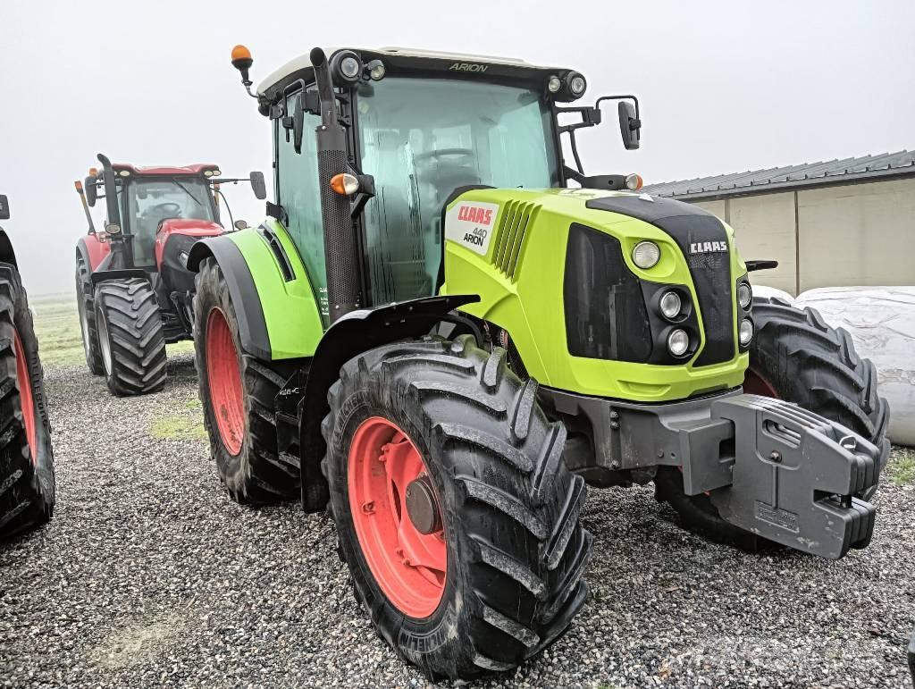 CLAAS Arion 440 Tractors