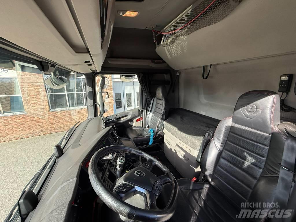 Scania S 590 Truck Tractor Units