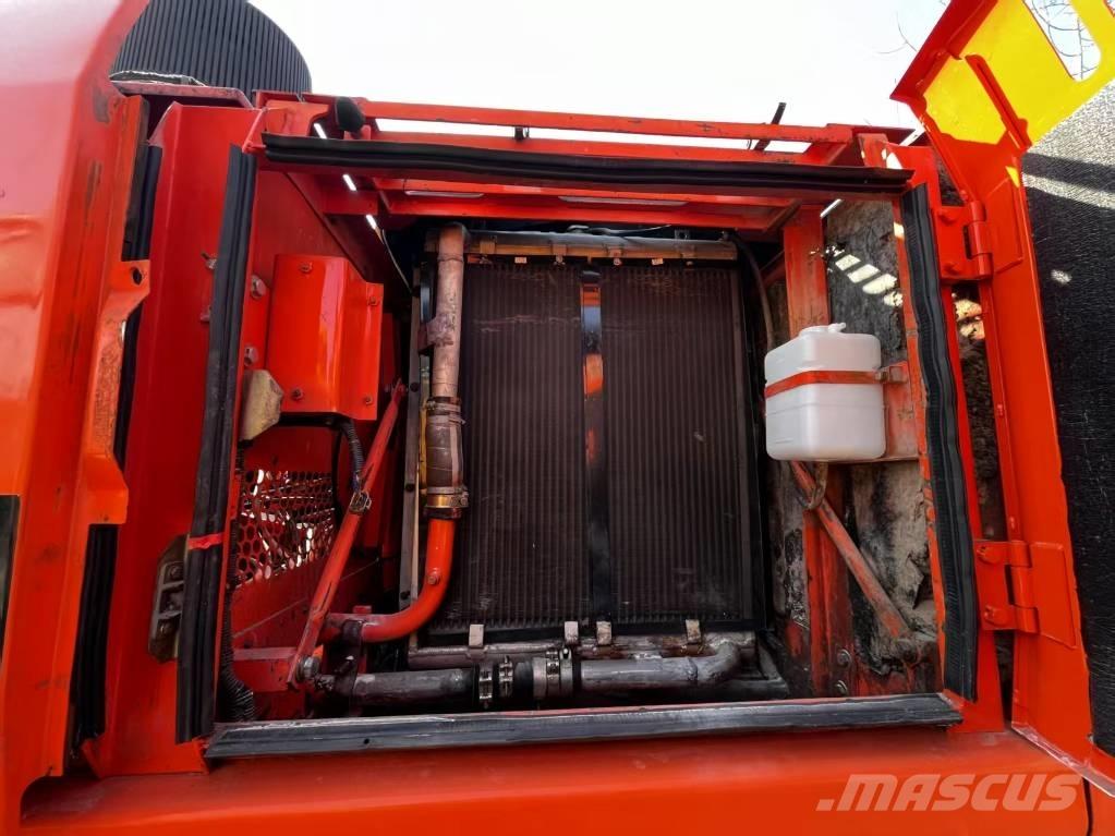 Doosan DH225 LC-7 Crawler excavators