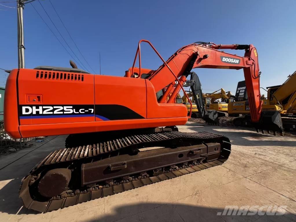 Doosan DH225 LC-7 Crawler excavators