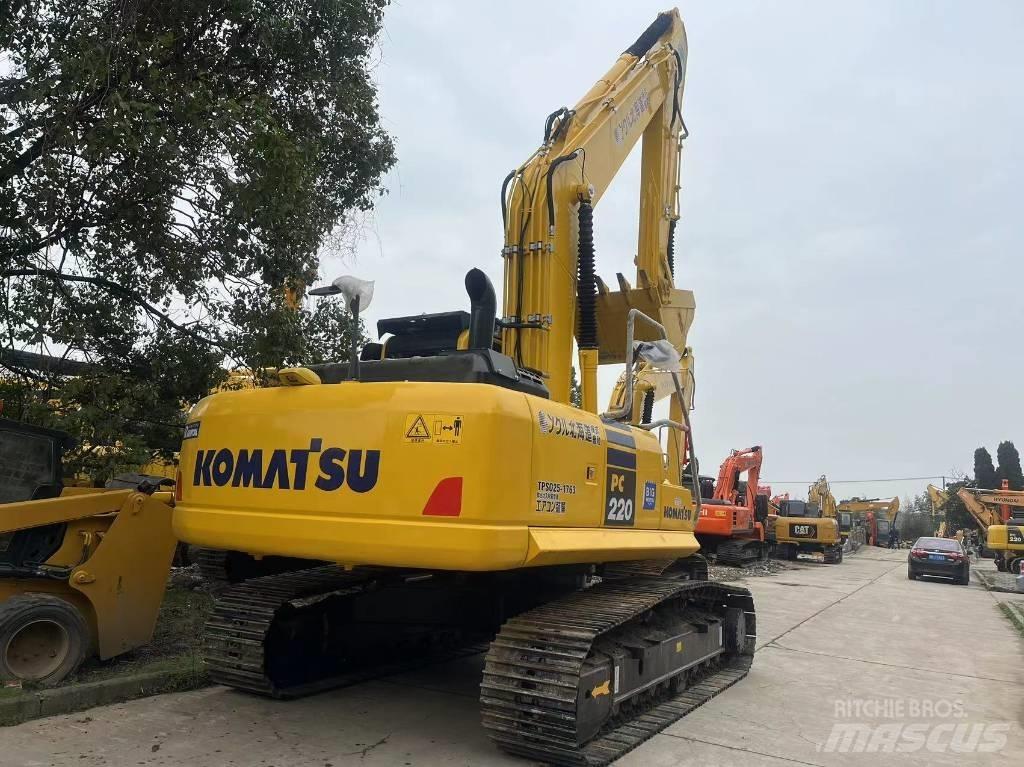 Komatsu PC 220-8 MO Crawler excavators