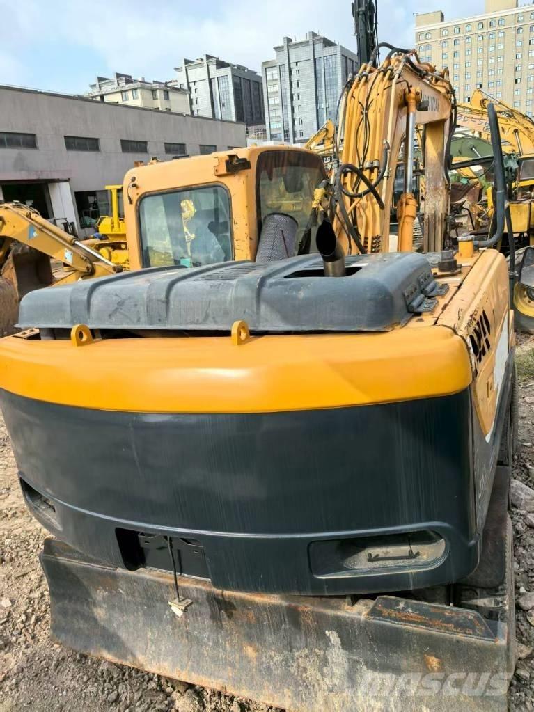 Hyundai R150W Wheeled excavators