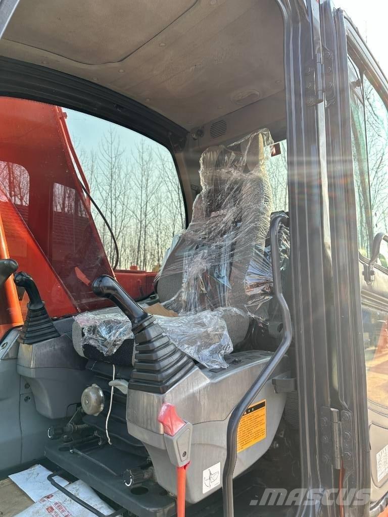 Doosan DX140 Crawler excavators