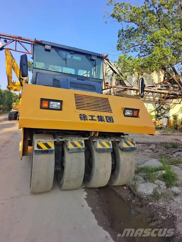 XCMG XP 263 Pneumatic tired rollers