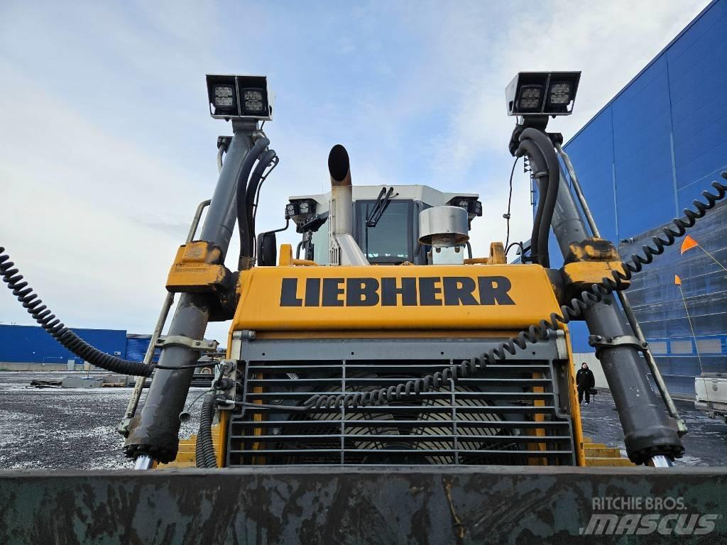 Liebherr 736 LGP Crawler dozers