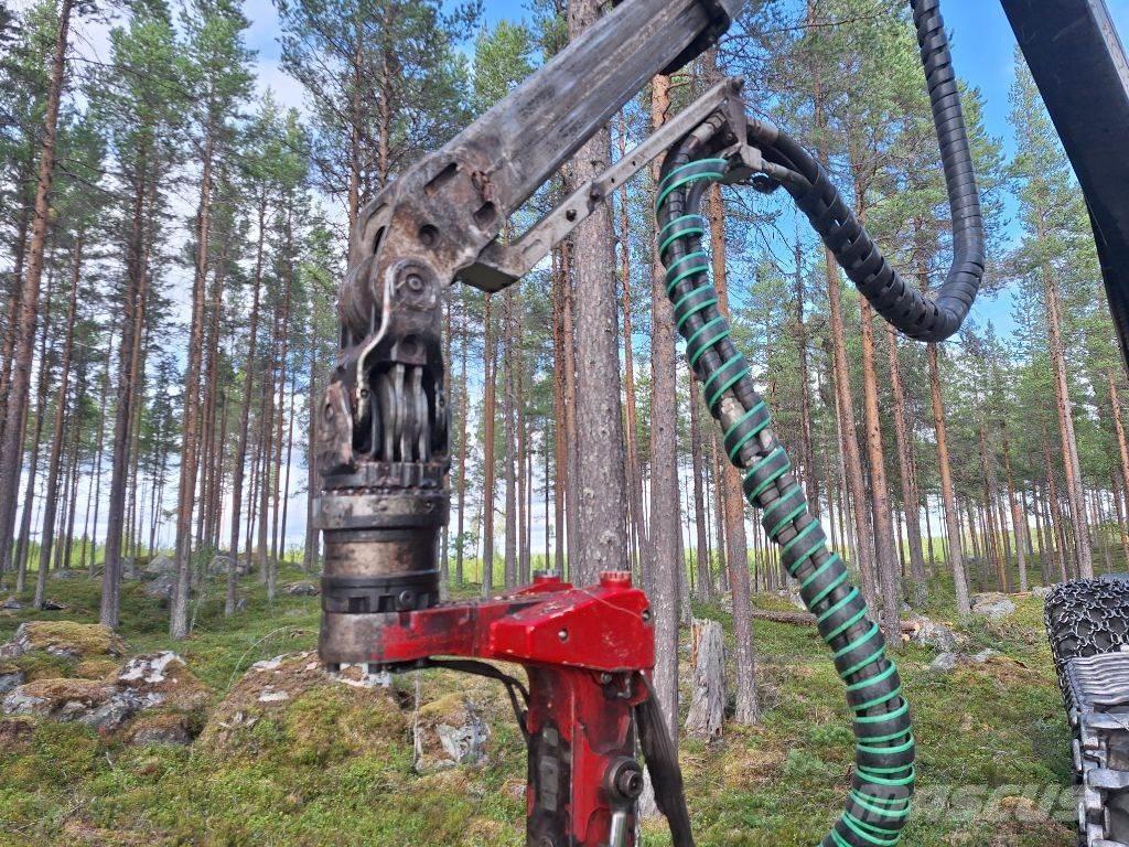 Komatsu 951 / S132 Harvesters