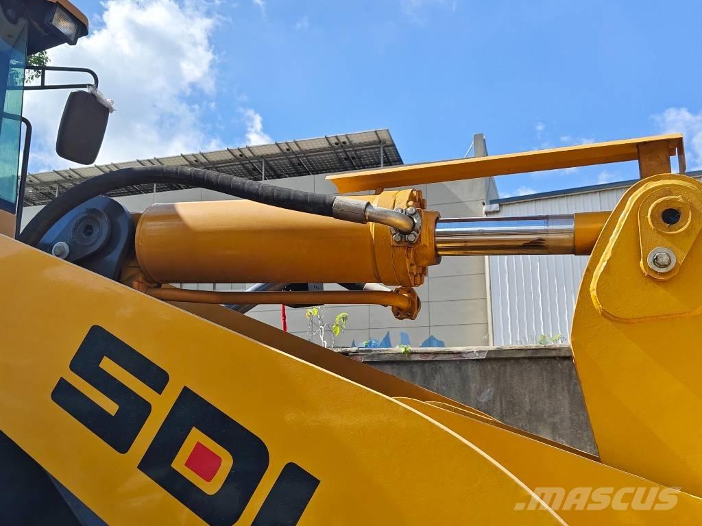 SDLG L 958 F Wheeled excavators