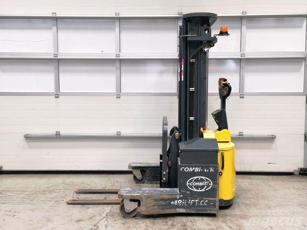 Combilift WR4 Sideloader