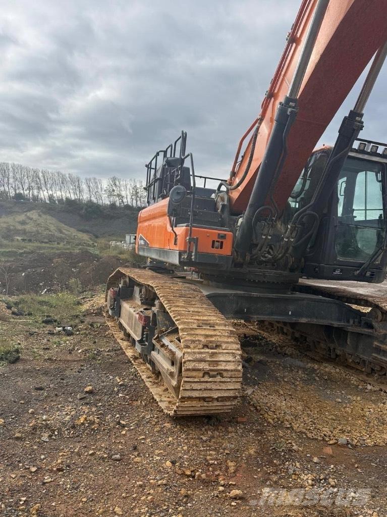 Doosan DX 490 LC Crawler excavators