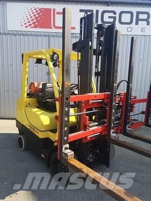Hyster S 35 FT LPG trucks