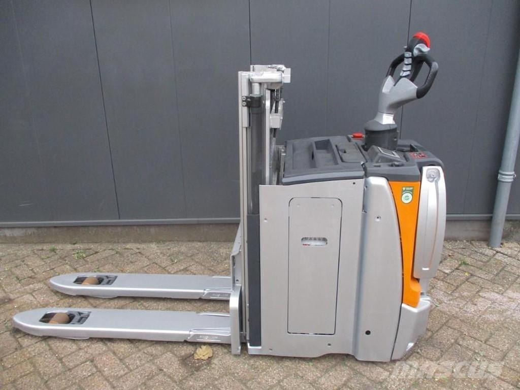 Still EXD-SF20 Low lifter with platform