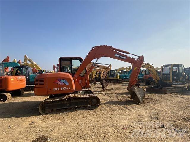 Doosan DH70-7 Mini excavators < 7t