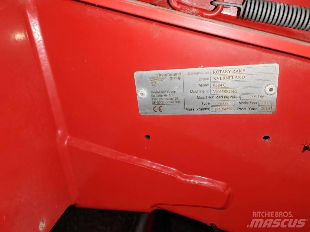 Kverneland 9584C Windrowers