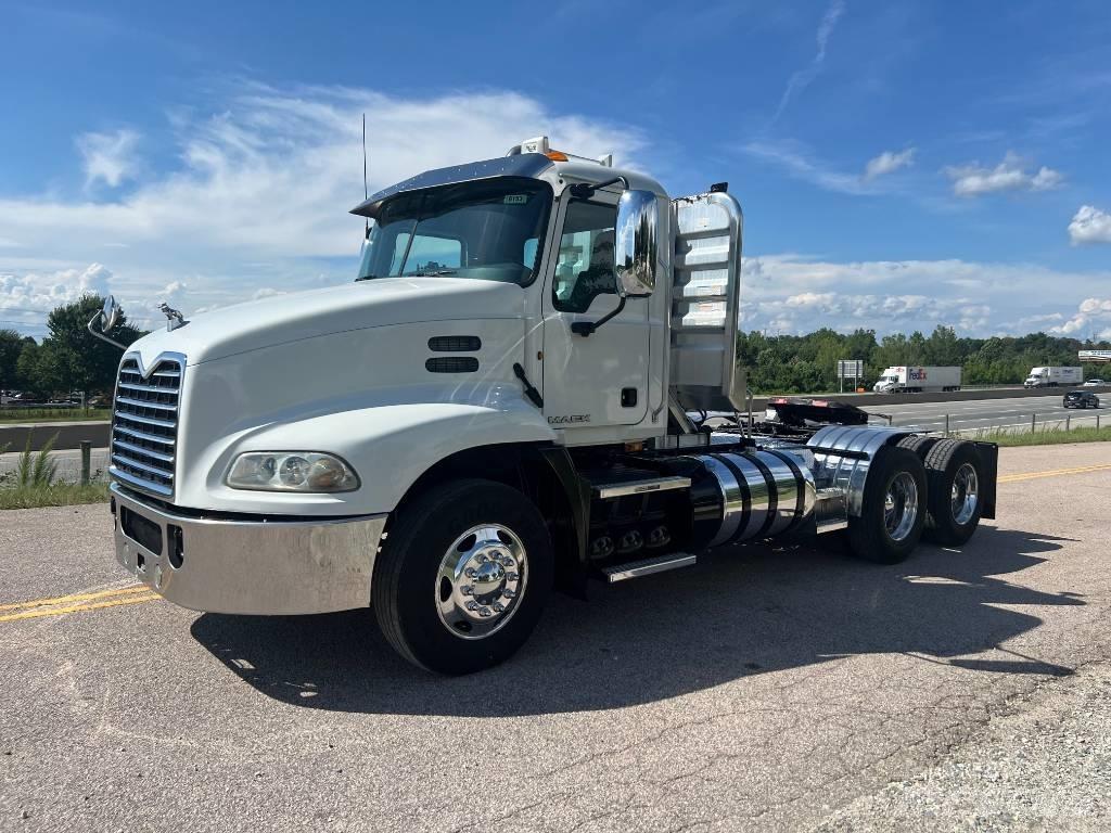 Mack CXU 613 Truck Tractor Units