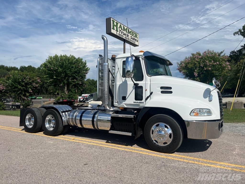 Mack CXU 613 Truck Tractor Units