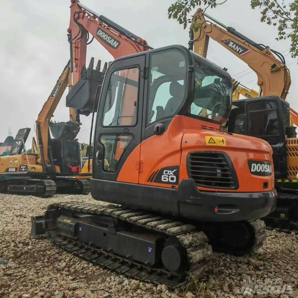Doosan DX60 Mini excavators < 7t