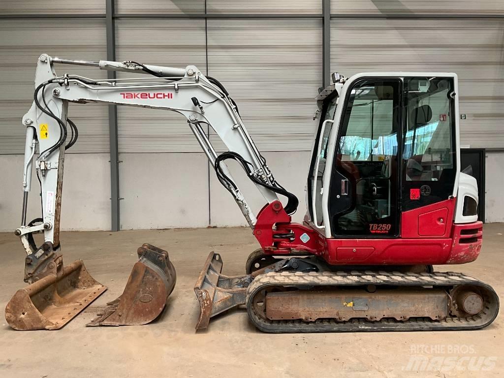 Takeuchi TB 250-2 Mini excavators < 7t