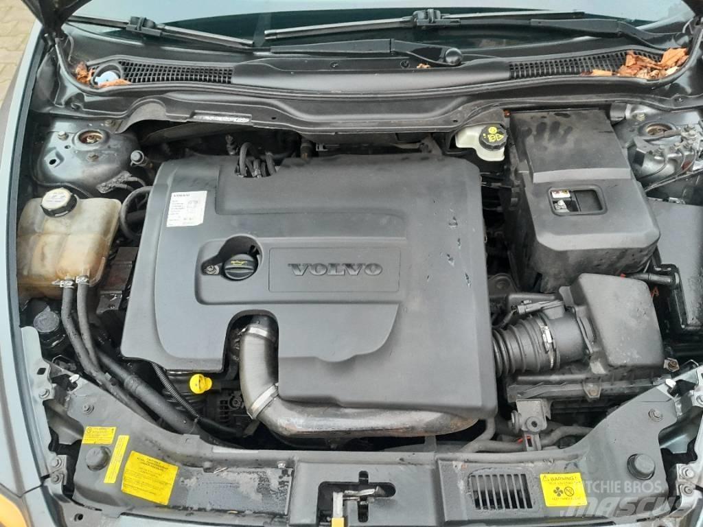 Volvo 1.6 D momentum Cars