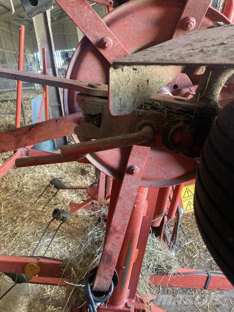 Kuhn GF 8501 MH Rakes and tedders
