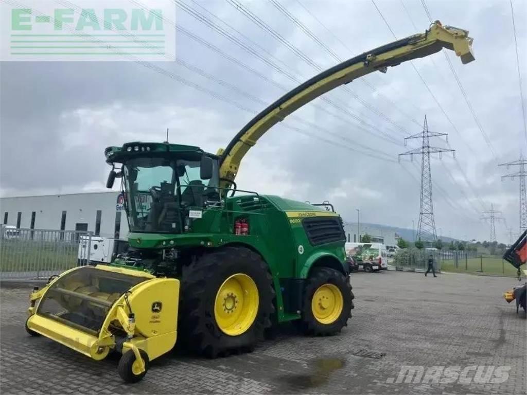 John Deere 8600i Self-propelled foragers