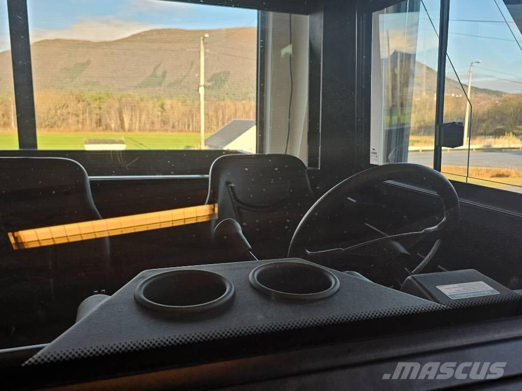 Corvus EX4 CAB Tractors