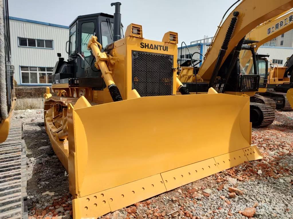 Shantui SD22 Crawler dozers