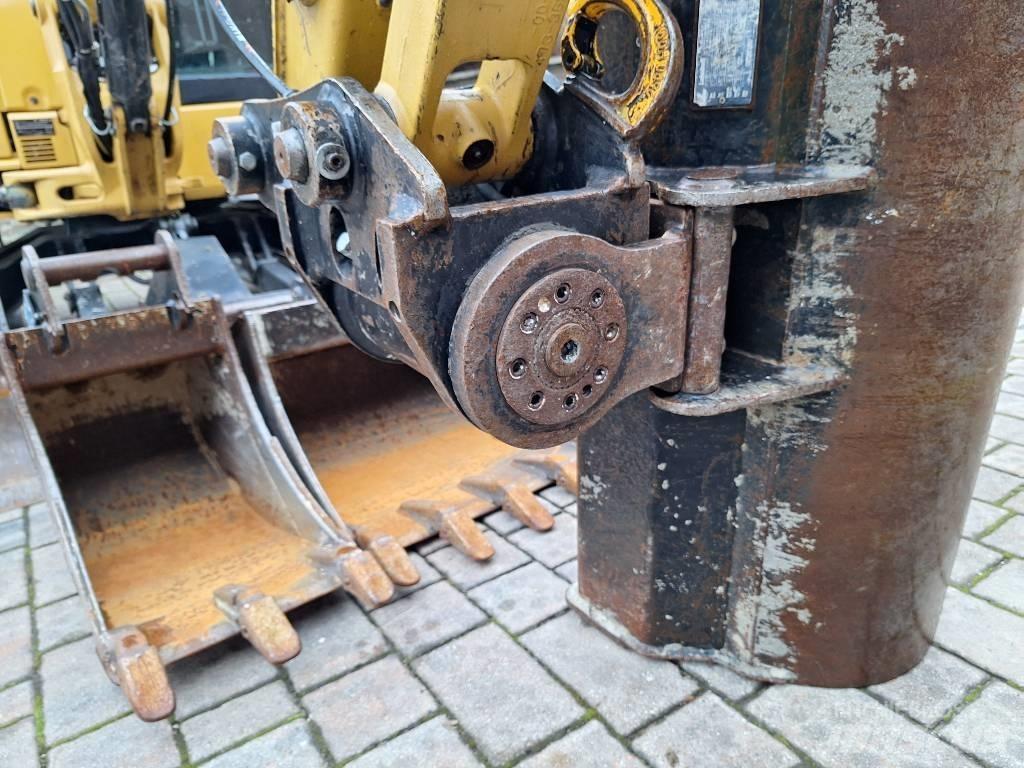 CAT 305 E2 + Powertilt Mini excavators < 7t