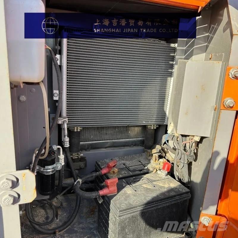 Hitachi ZX 70 Midi excavators  7t - 12t
