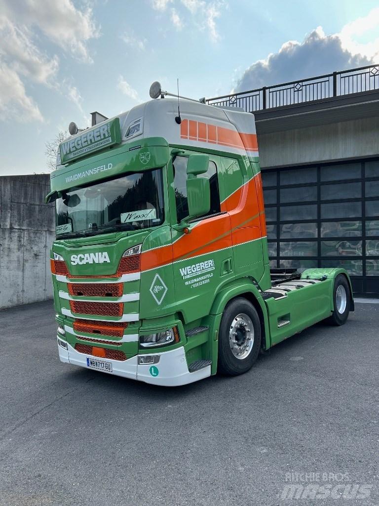 Scania R450 Truck Tractor Units
