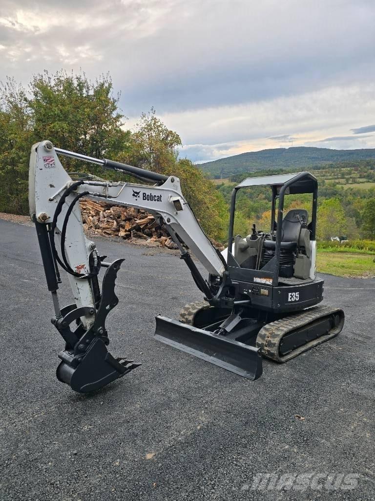 Bobcat E 35 Mini excavators < 7t