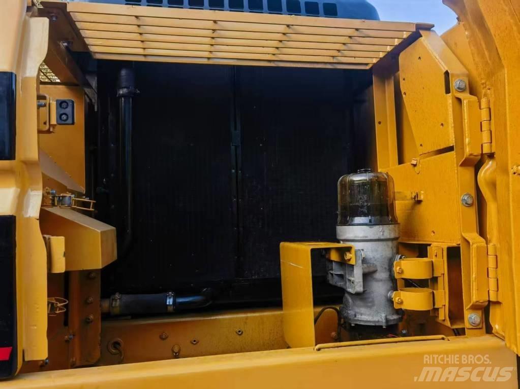 CAT CAT325B Waste / industry handlers