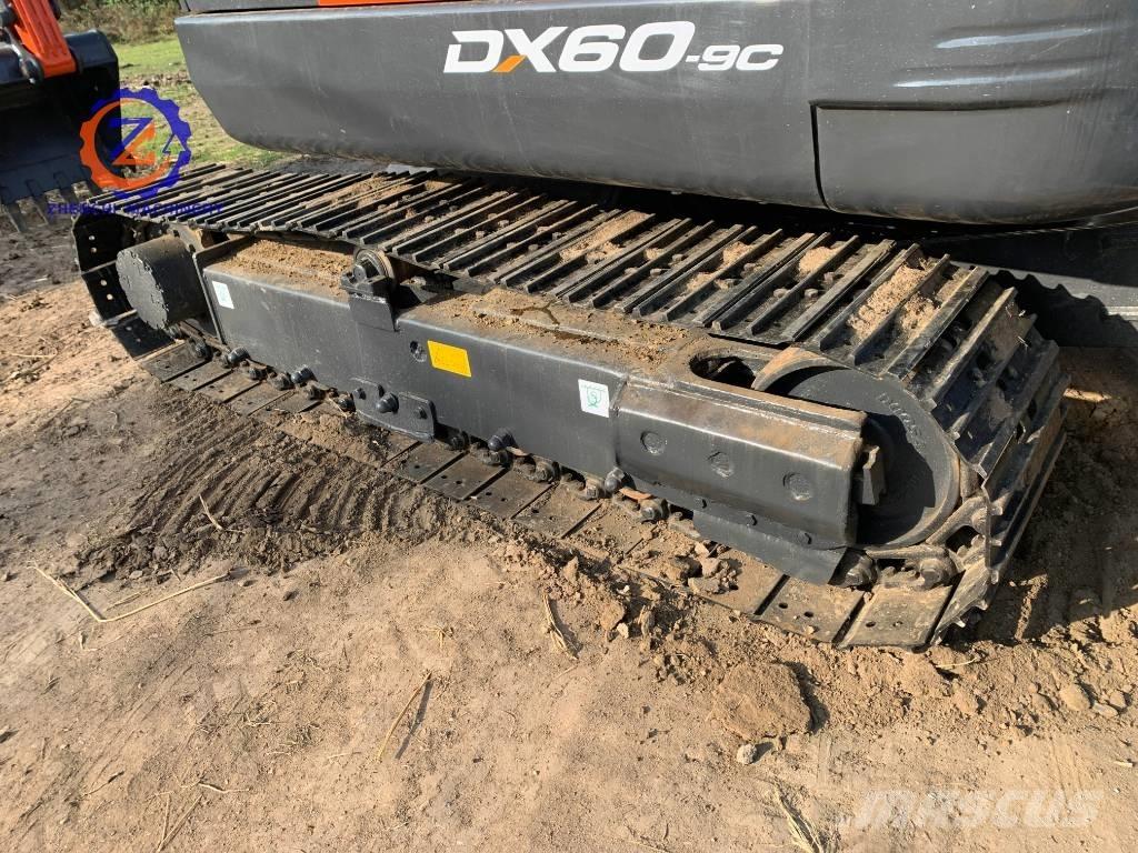 Doosan DX 60 Mini excavators < 7t