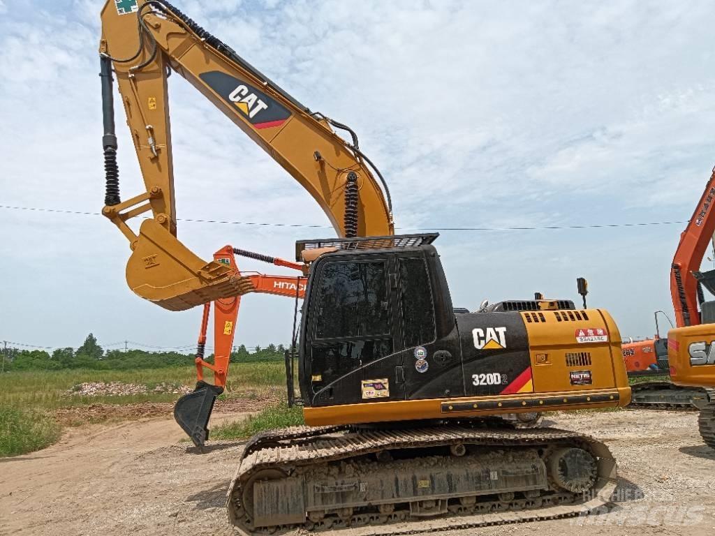 CAT 320D2 Midi excavators  7t - 12t