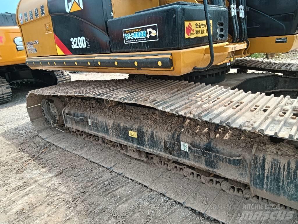 CAT 320D2 Midi excavators  7t - 12t