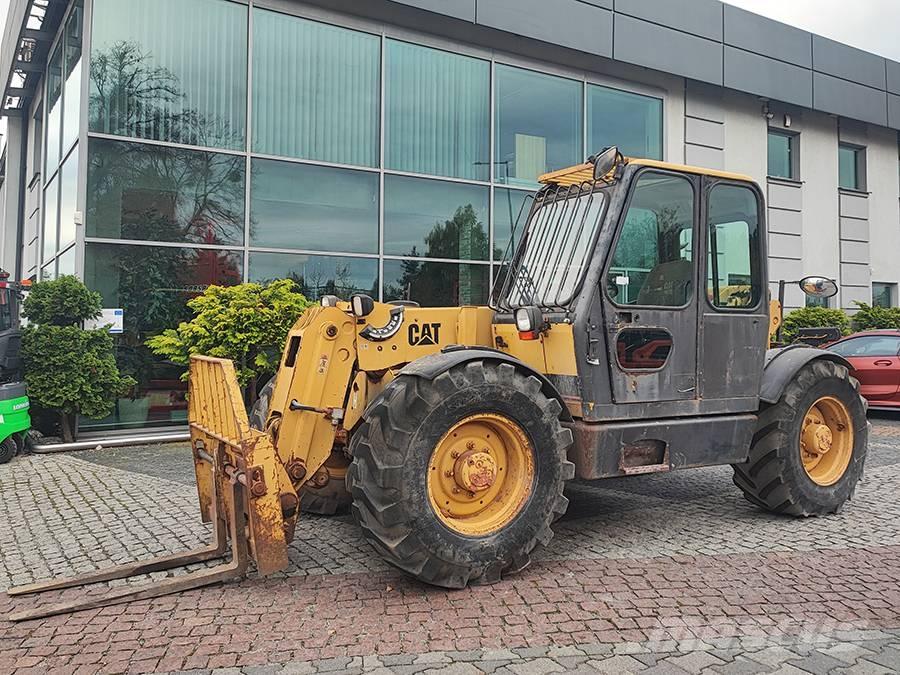 CAT TH 62 Telescopic handlers