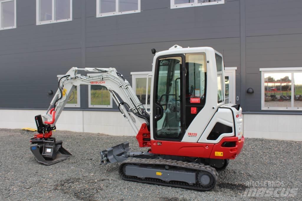 Takeuchi TB 225 Mini excavators < 7t
