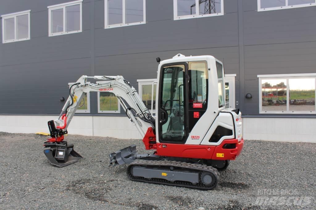 Takeuchi TB 225 Mini excavators < 7t