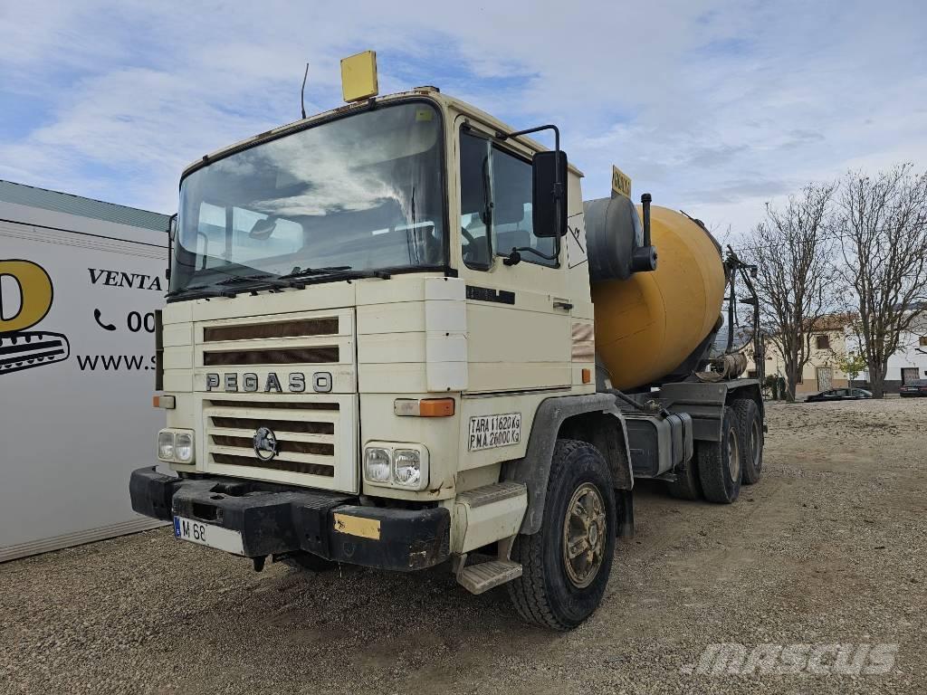 Pegaso 2323k Concrete pumps