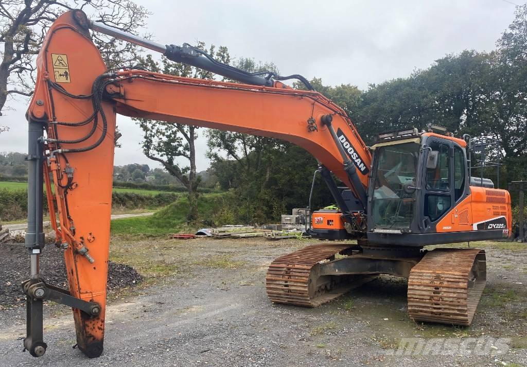 Doosan DX 225 LC Crawler excavators
