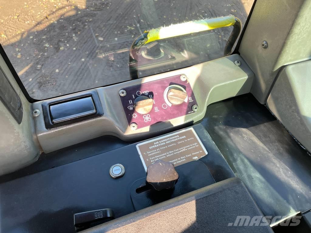 CAT 953 C Crawler FEL's