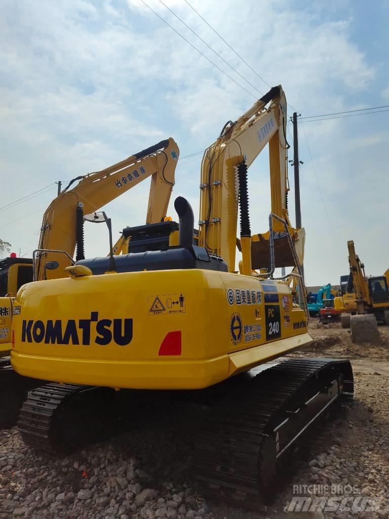 Komatsu PC 240 Crawler excavators