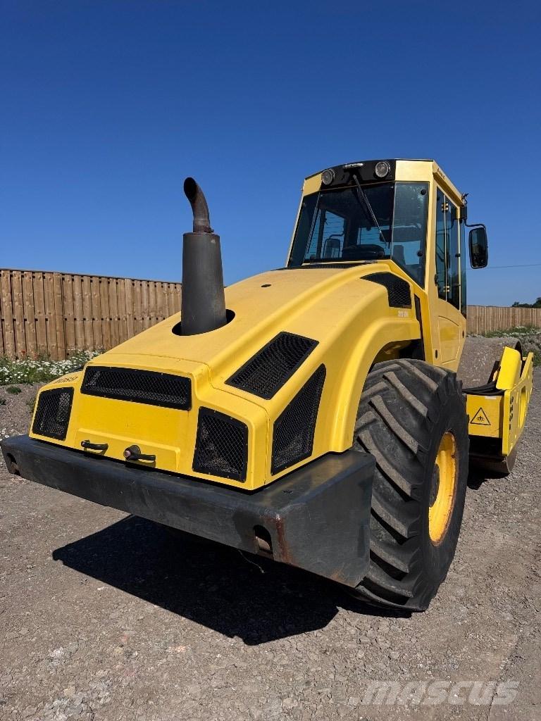 Bomag BW 213 D H-4 Single drum rollers