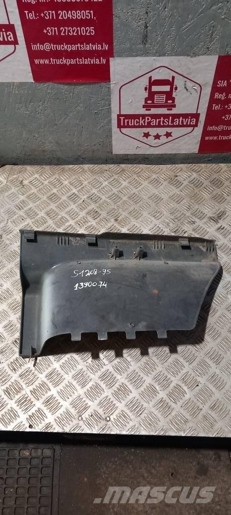 Scania 94 D.   1390074 Cabins and interior