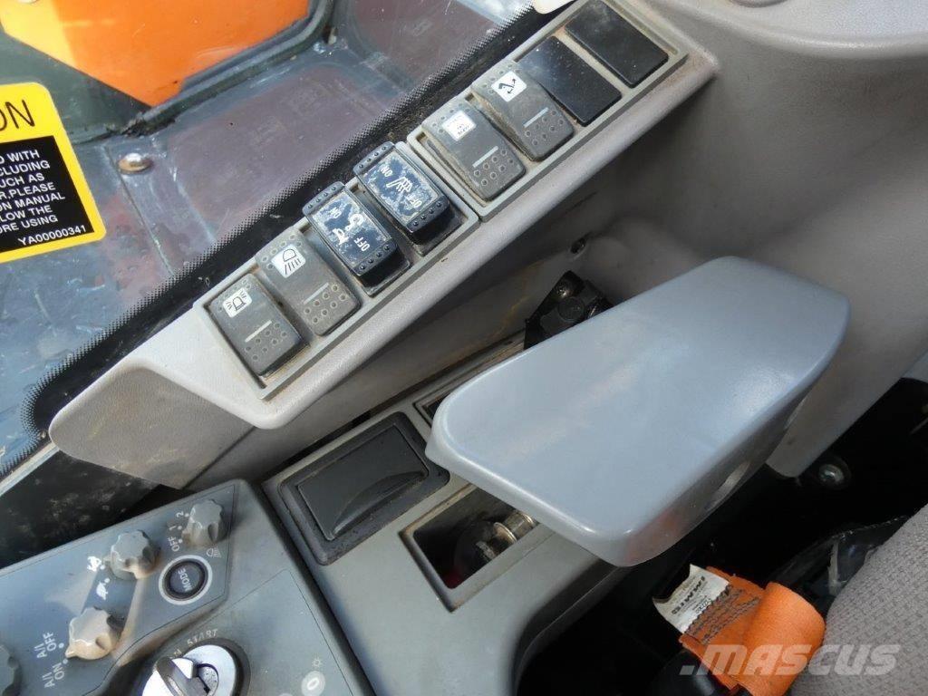Hitachi 85 Zaxis USB Midi excavators  7t - 12t