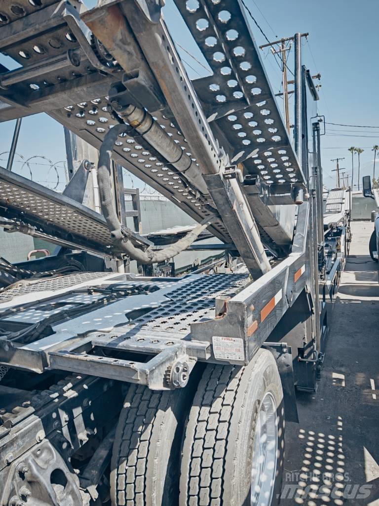 Peterbilt 579 Car carriers